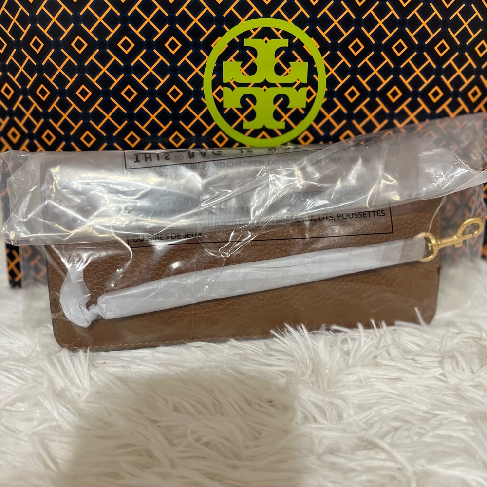 Authentic Tory Burch Blake Color-Block Slim Wristlet Envelope Brand New- Brown - Picture 7 of 8
